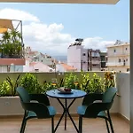 Neapolis Lejlighedshotel 4*