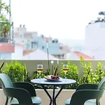 Aparthotel Neapolis