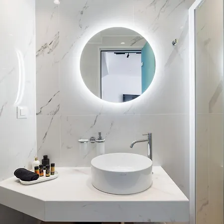 Neapolis Aparthotel 4*