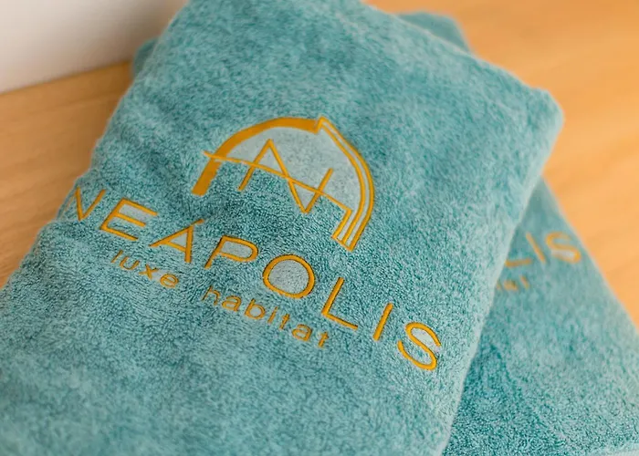 Aparthotel Neapolis 4*