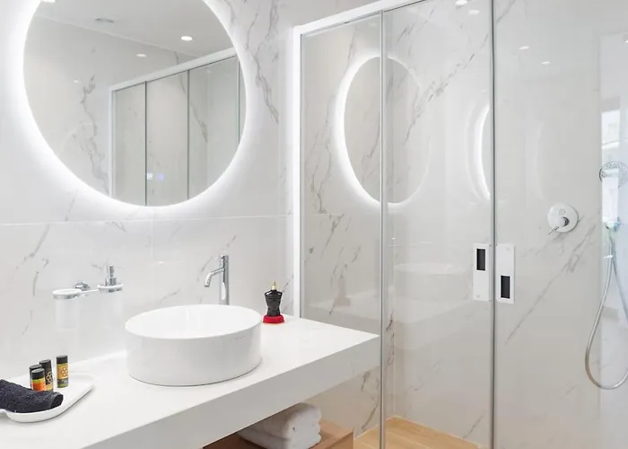 Neapolis Aparthotel 4*