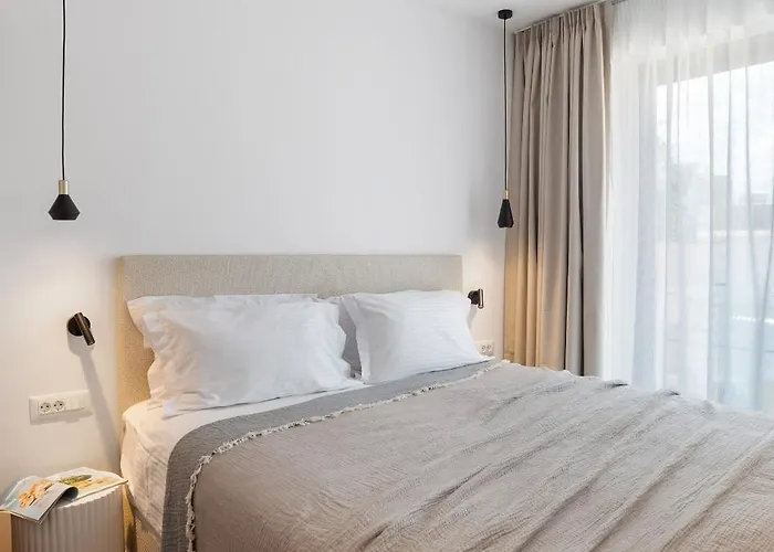 Neapolis Aparthotel 4*